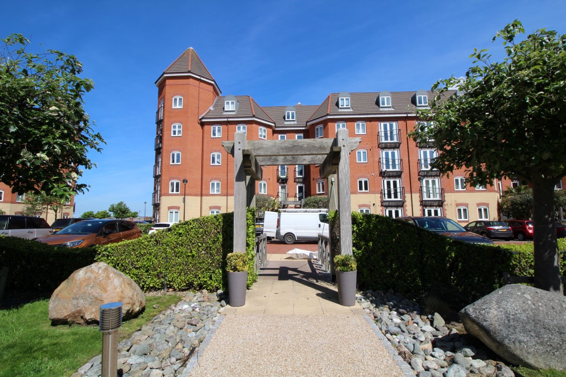 Quebec Quay, City Centre, L3 2 Bedroom Ground Floor Flat For Sale