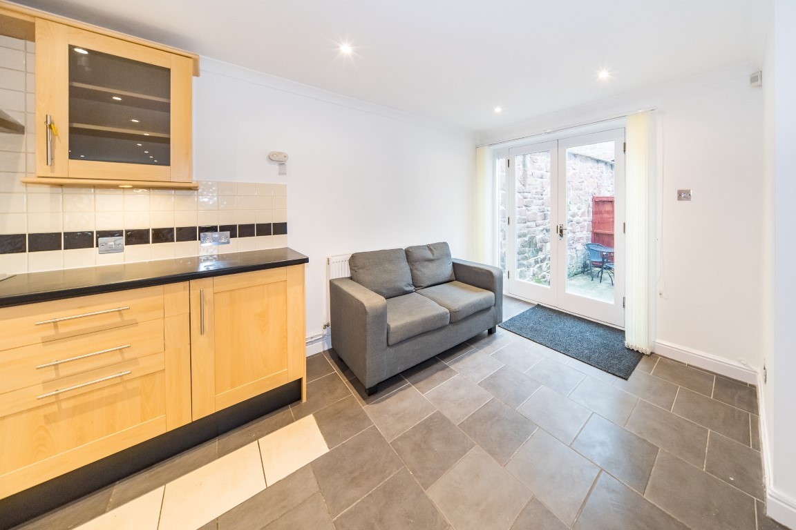 Aigburth Vale, Aigburth, L17 4 Bedroom Terraced House For Sale