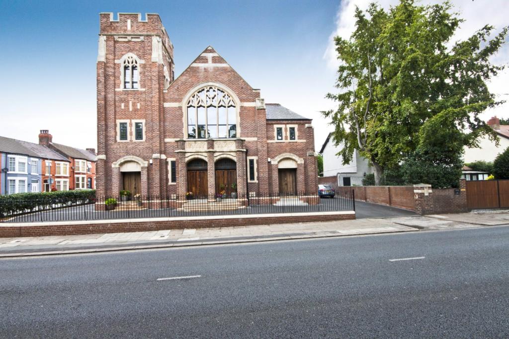Dundonald Road, Aigburth, L17 2 Bedroom Duplex Apartment For Sale