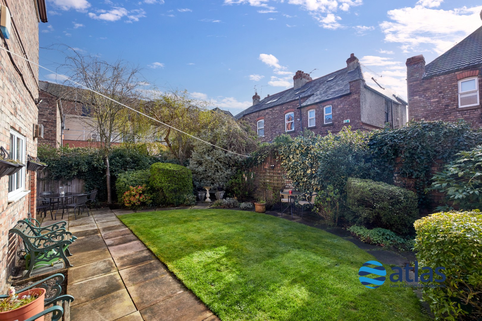 Queens Drive, Mossley Hill, L18 6 Bedroom SemiDetached House For Sale