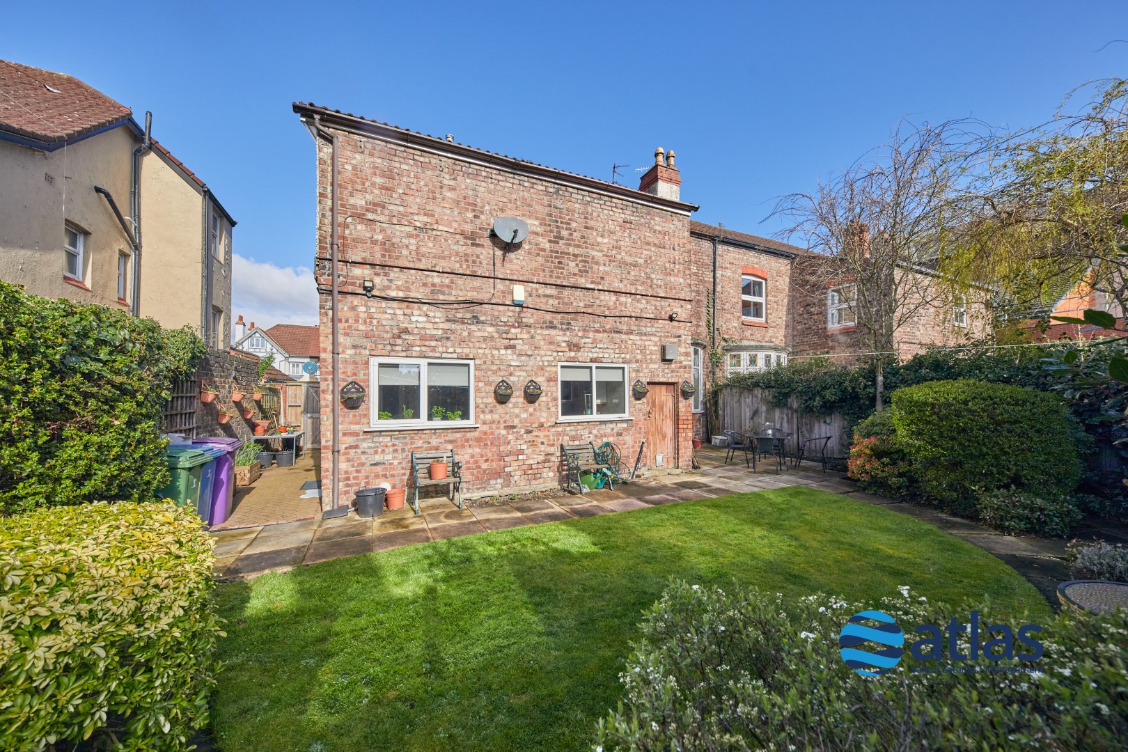 Queens Drive, Mossley Hill, L18 6 Bedroom SemiDetached House For Sale