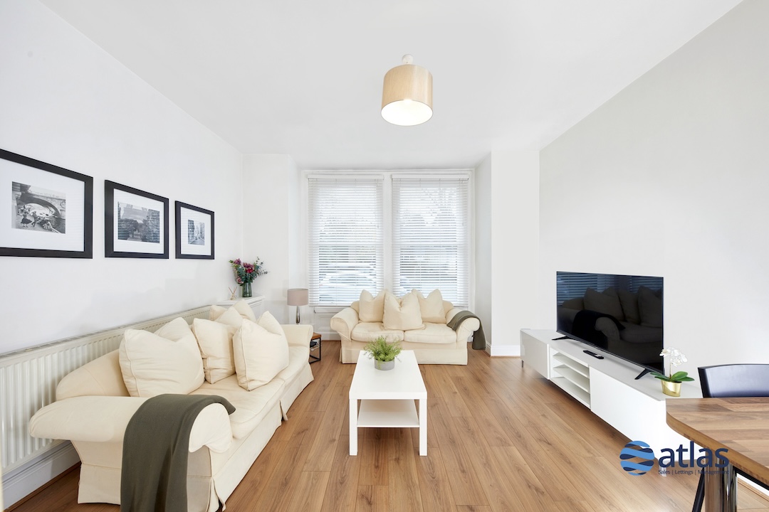 Elmsley Road, Mossley Hill, L18 2 Bedroom Flat For Sale