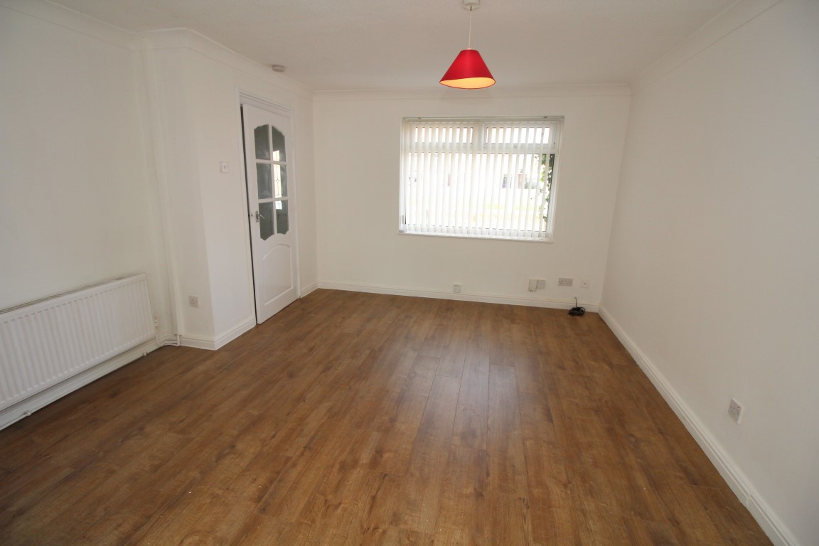 Alderwood Avenue, Speke, L24 3 Bedroom SemiDetached House To Let