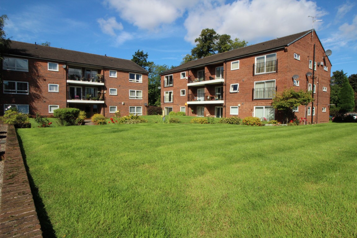 Mosslea Park , Mossley Hill, L18 2 Bedroom Ground Floor Flat For Sale