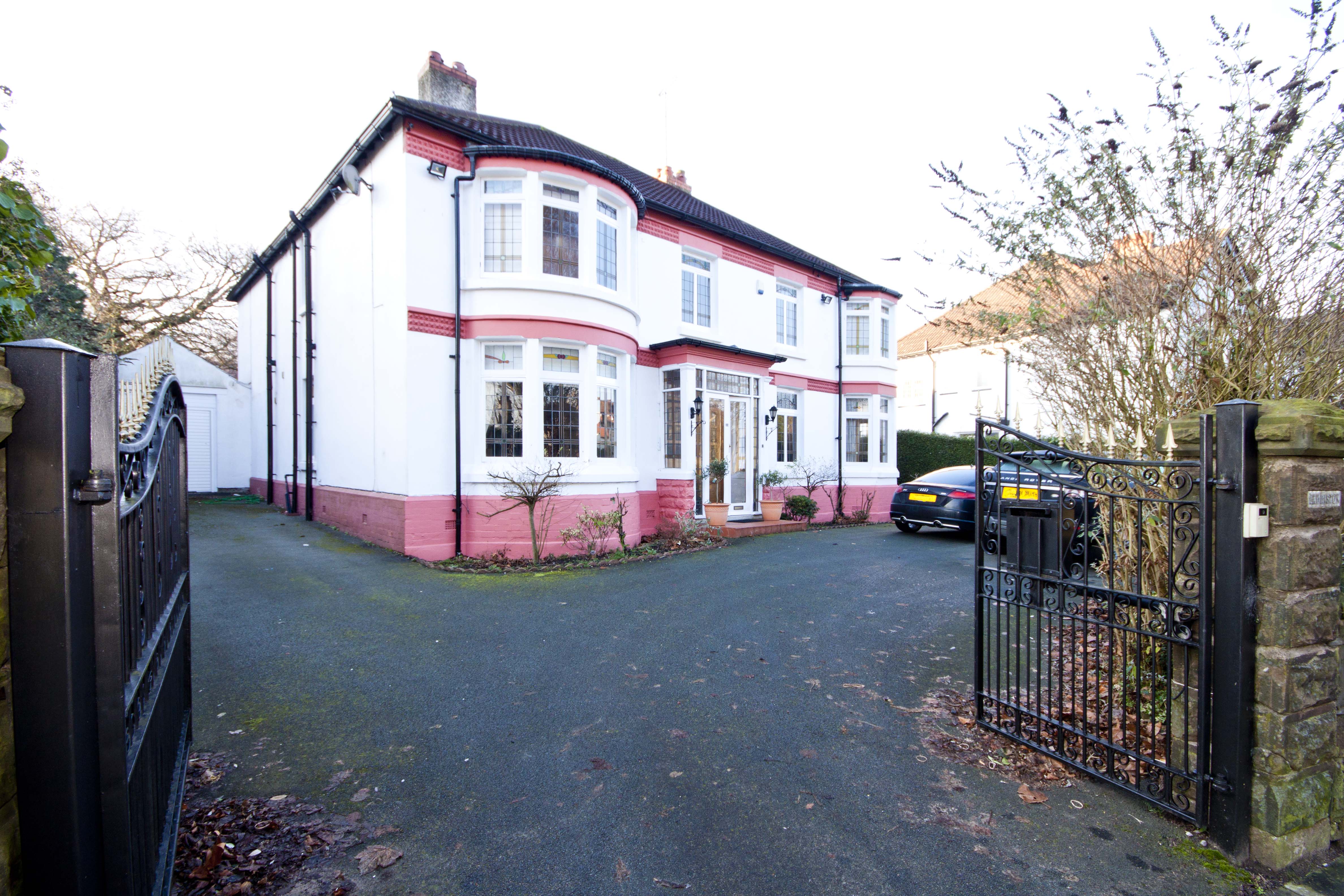 Beech Lane, Calderstones, L18 5 Bedroom Detached House For Sale