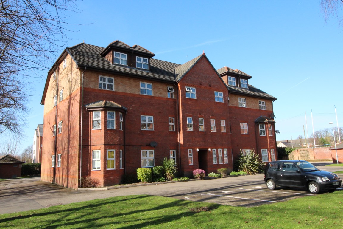 The Spinnakers, Aigburth, L19 2 Bedroom Ground Floor Flat To Let
