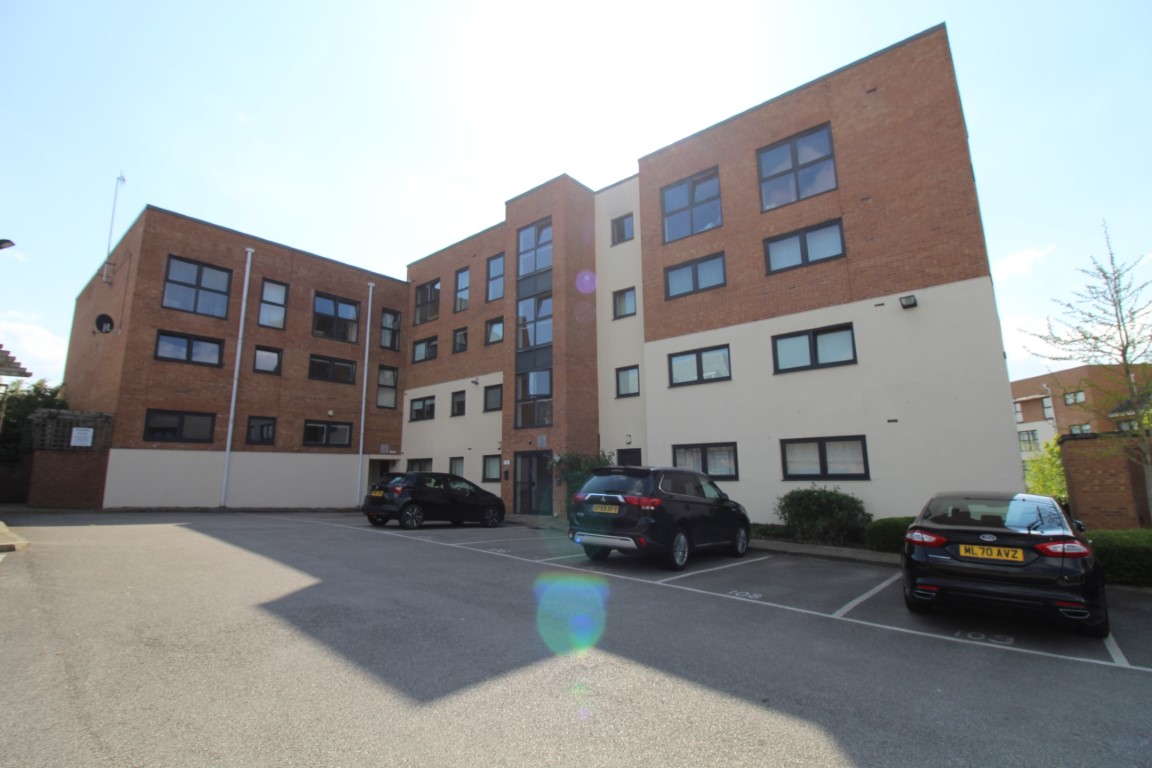 Lowbridge Court, Garston, L19 2 Bedroom Apartment To Let