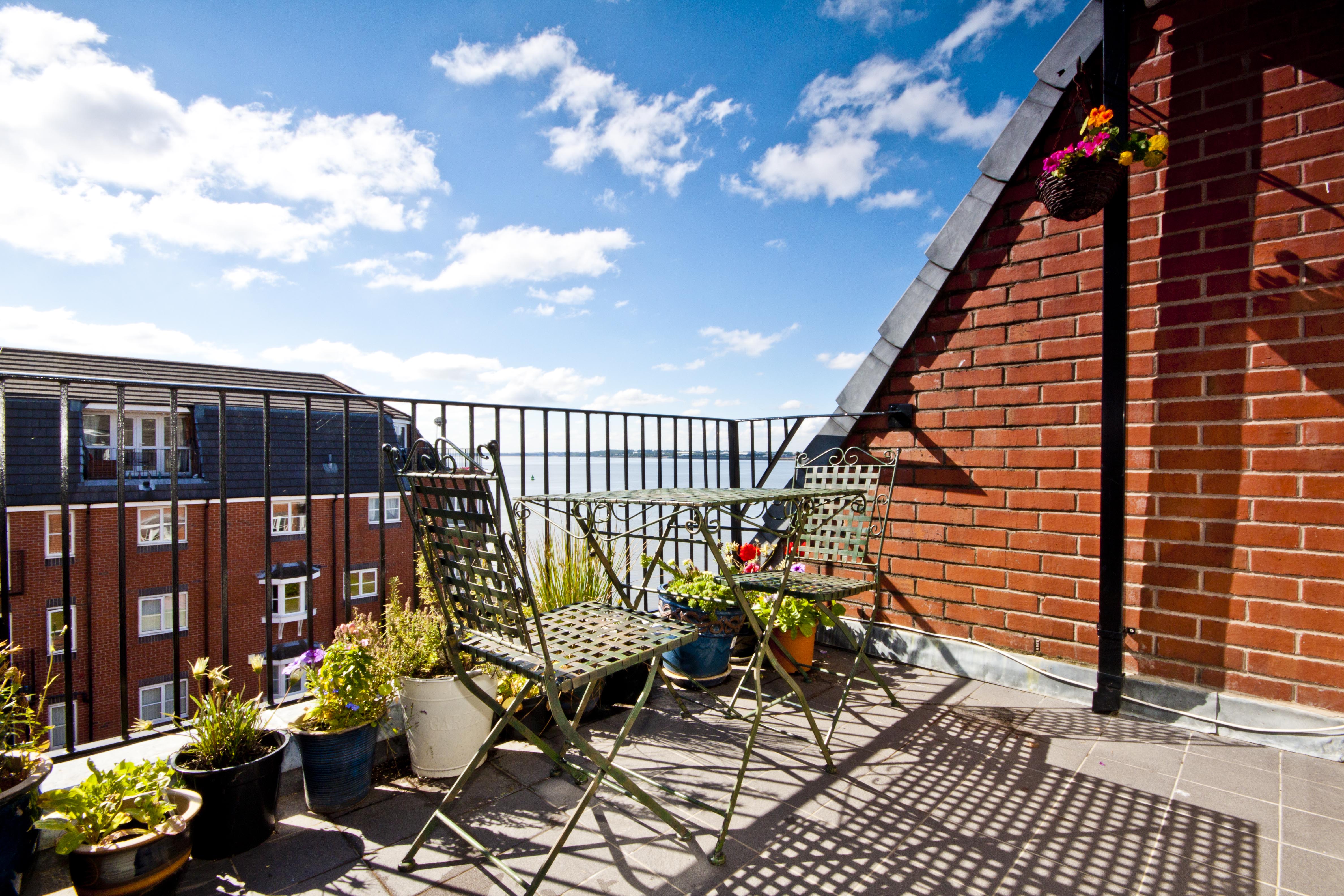 Armstrong Quay, Liverpool, L3 2 Bedroom Penthouse For Sale