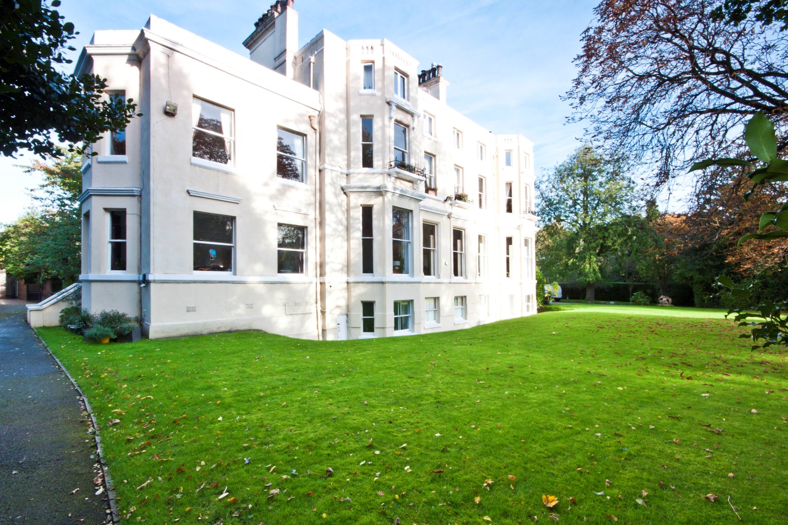 Fulwood Park, Aigburth, L17 2 Bedroom Apartment For Sale