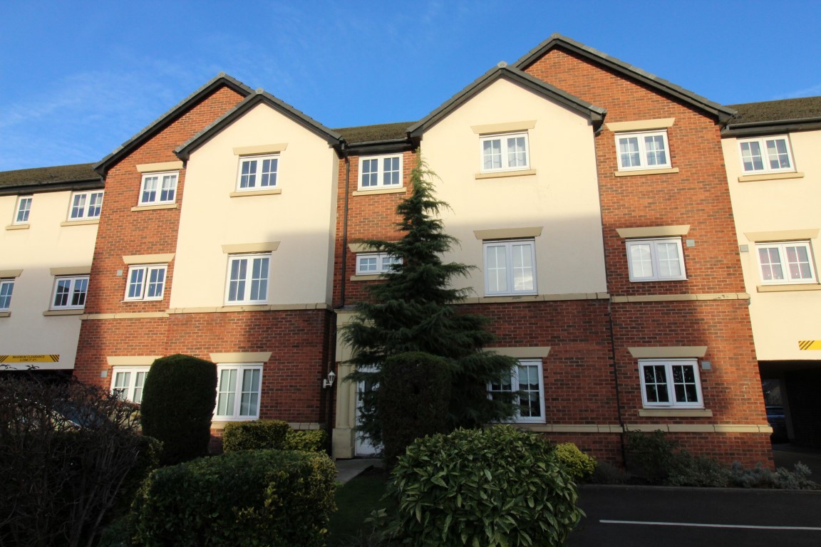 Redoaks Way, Halewood, L26 2 Bedroom Apartment For Sale