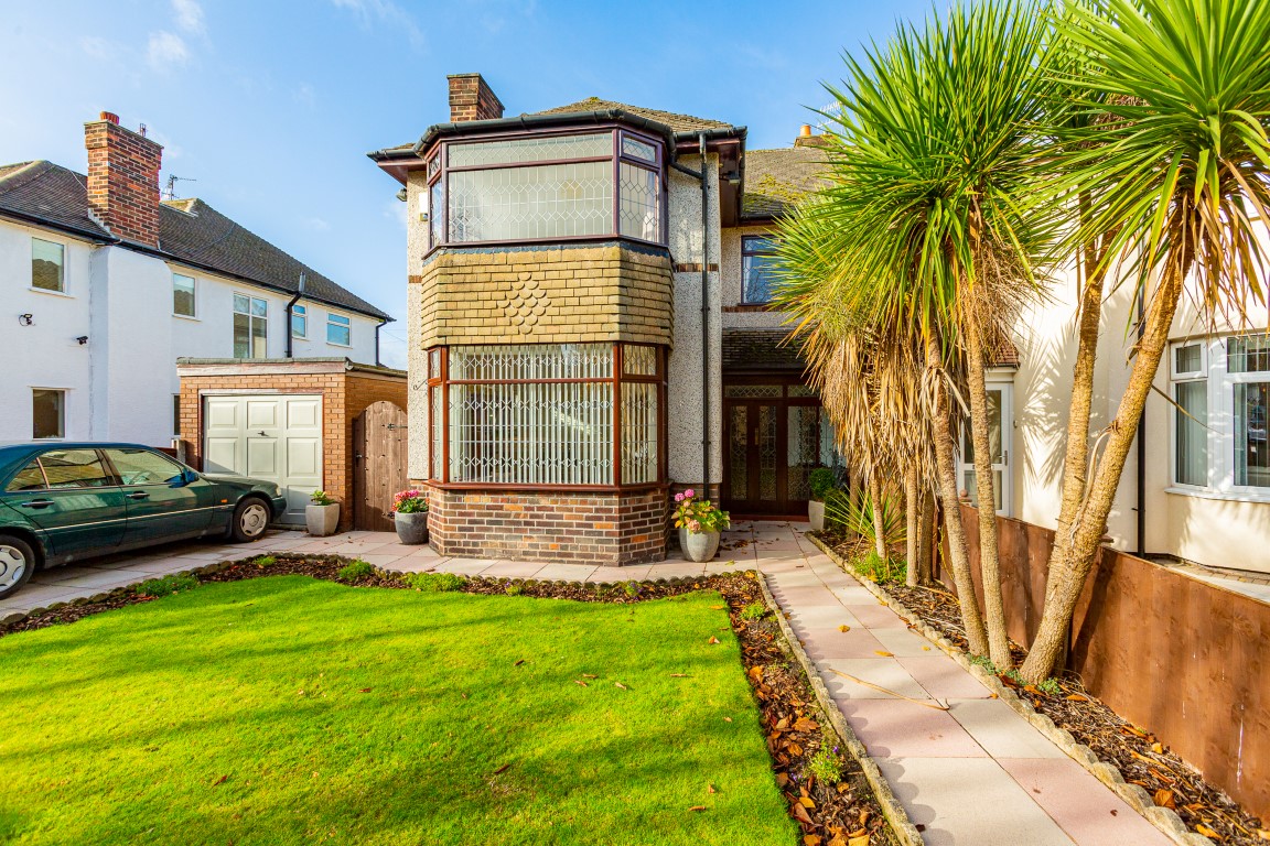 Booker Avenue, Mossley Hill, L18 3 Bedroom SemiDetached House For Sale