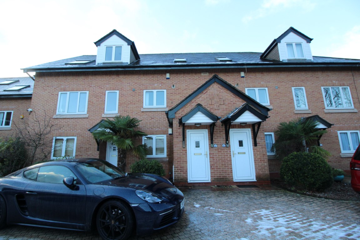 North Mossley Hill Road, Mossley Hill, L18 3 Bedroom Duplex Apartment