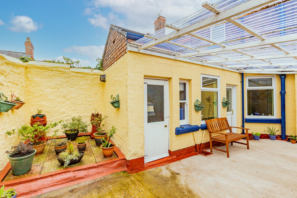 Woodlands Road, Aigburth, L17 4 Bedroom End of Terrace House For Sale